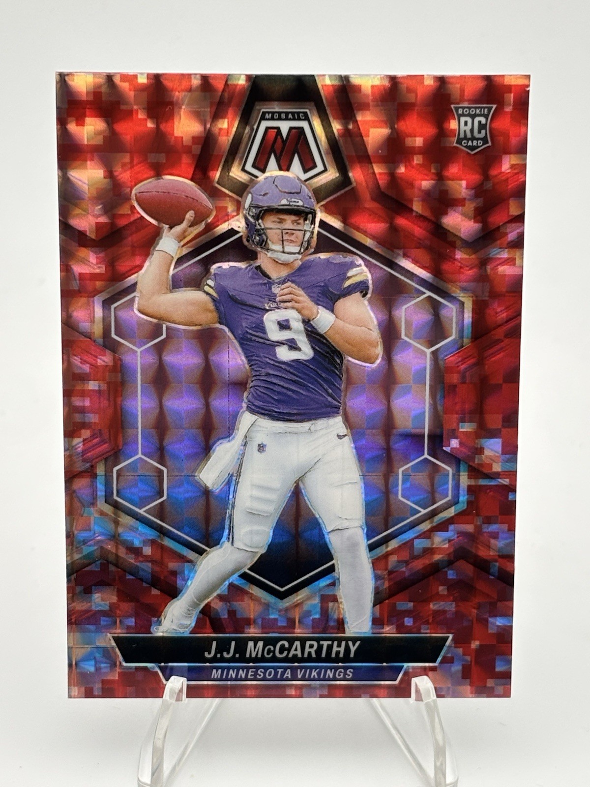 2024 Panini Mosaic - Rookies J.J. McCarthy #310 Red Camo Mosaic Prizm (RC)