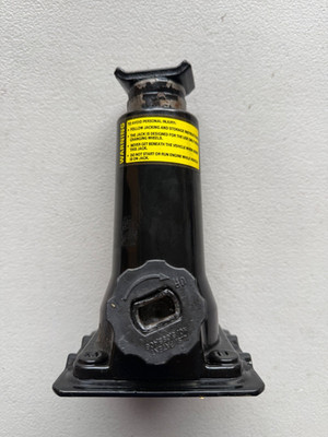 1991-1997 Isuzu Rodeo Spare Tire Vehicle Lift Bottle Jack OEM