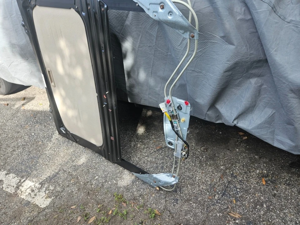 01-03 ACURA CL SUNROOF ASSEMBLY NO MOTOR AND LOCAL PICK UP Foto 2 de 4