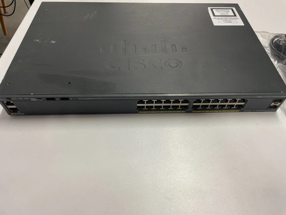 WS-C2960X-24TS-LL Cisco Catalyst 2960-X 24 GigE, 2 x 1G SFP, LAN Lite