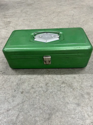 Vintage 1950's ATCO Victor Tackle / Fishing / Tool Box - Made in LITITZ, PA