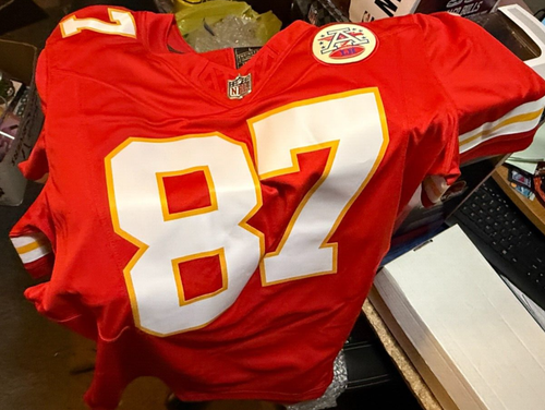 TRAVIS KELCE JERSEY CHIEFS #87 ----NIKE--NWT--SIZE LARGE