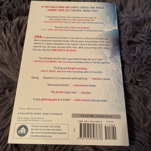 Something in the Water : A Novel by Catherine Steadman (2019, Trade Paperback) - Picture 2 of 4