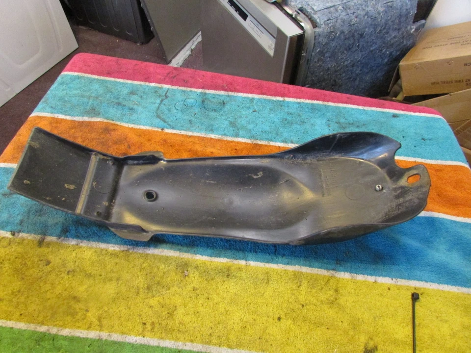 Guardabarros interior trasero Honda XL75 1979 Foto 2 de 4