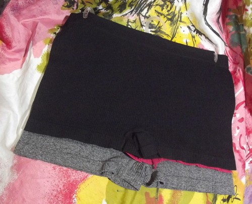 3 NEW BCBGENERATION WJ10256X-060 VZC PLUS SIZE SEAMLESS BOYSHORT PANTIES 2X - Picture 2 of 2