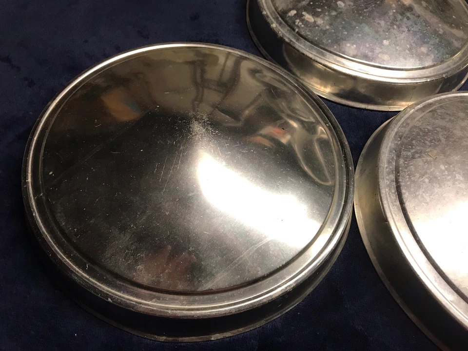 Set of four 1976 1977 1978 1979 1980 Chevrolet Nova Malibu flat moon hubcaps - Image 3 of 4