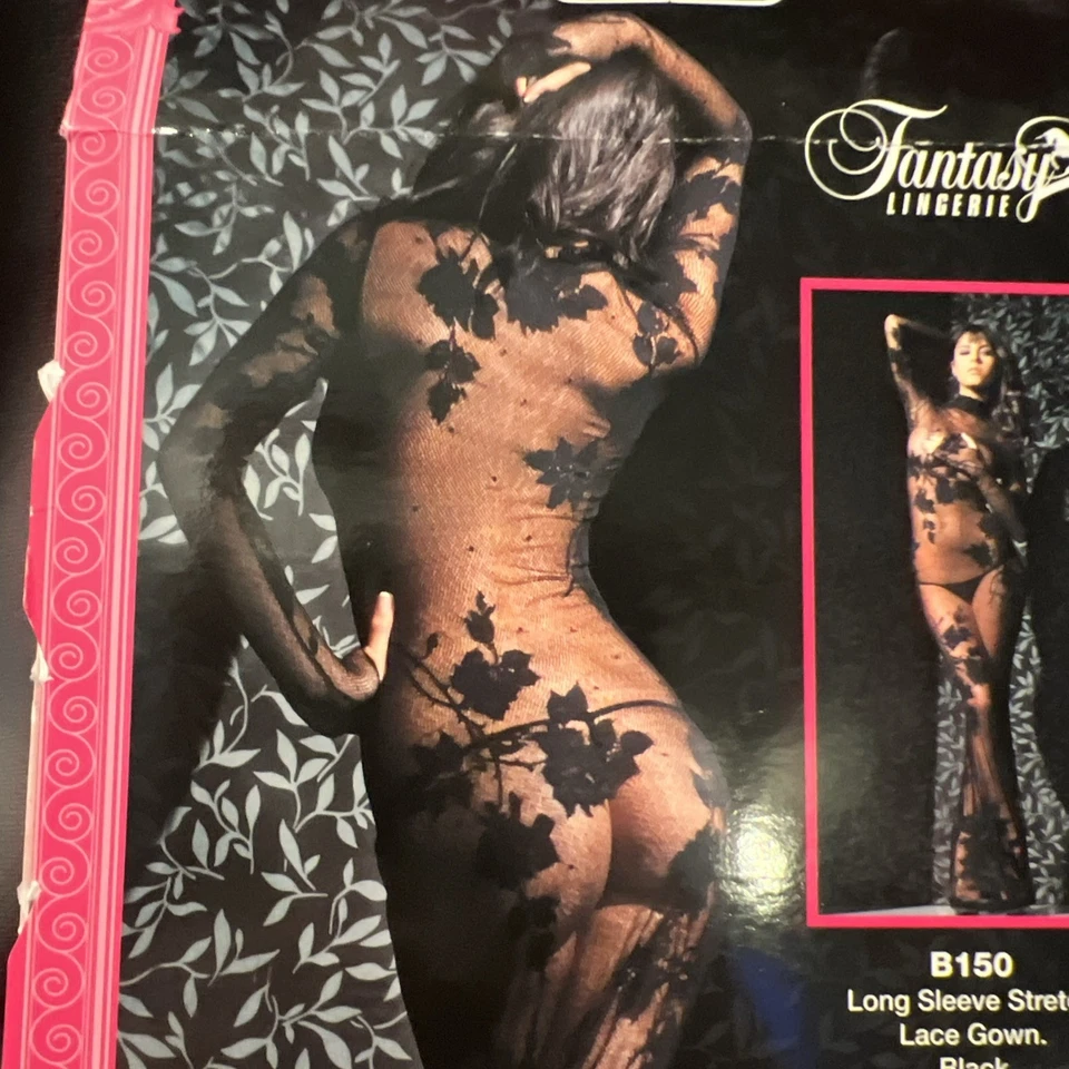 New In Box Fantasy Lingerie Long Sleeve Stretch Lace Gown  One Size Fits All - Image 4 of 4