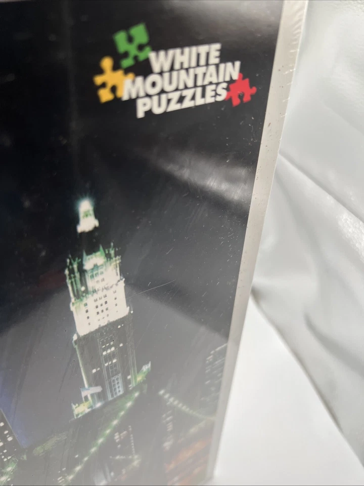 Rompecabezas White Mountain 1000 piezas tributo a la luz NYC 9/11 World Trade Memorial NUEVO Foto 2 de 4