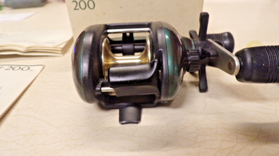 Moulinet Shimano Bantam Curado 200 - Type Baitcast - Fabriqué Au Japon - Occasion En Très Bon état