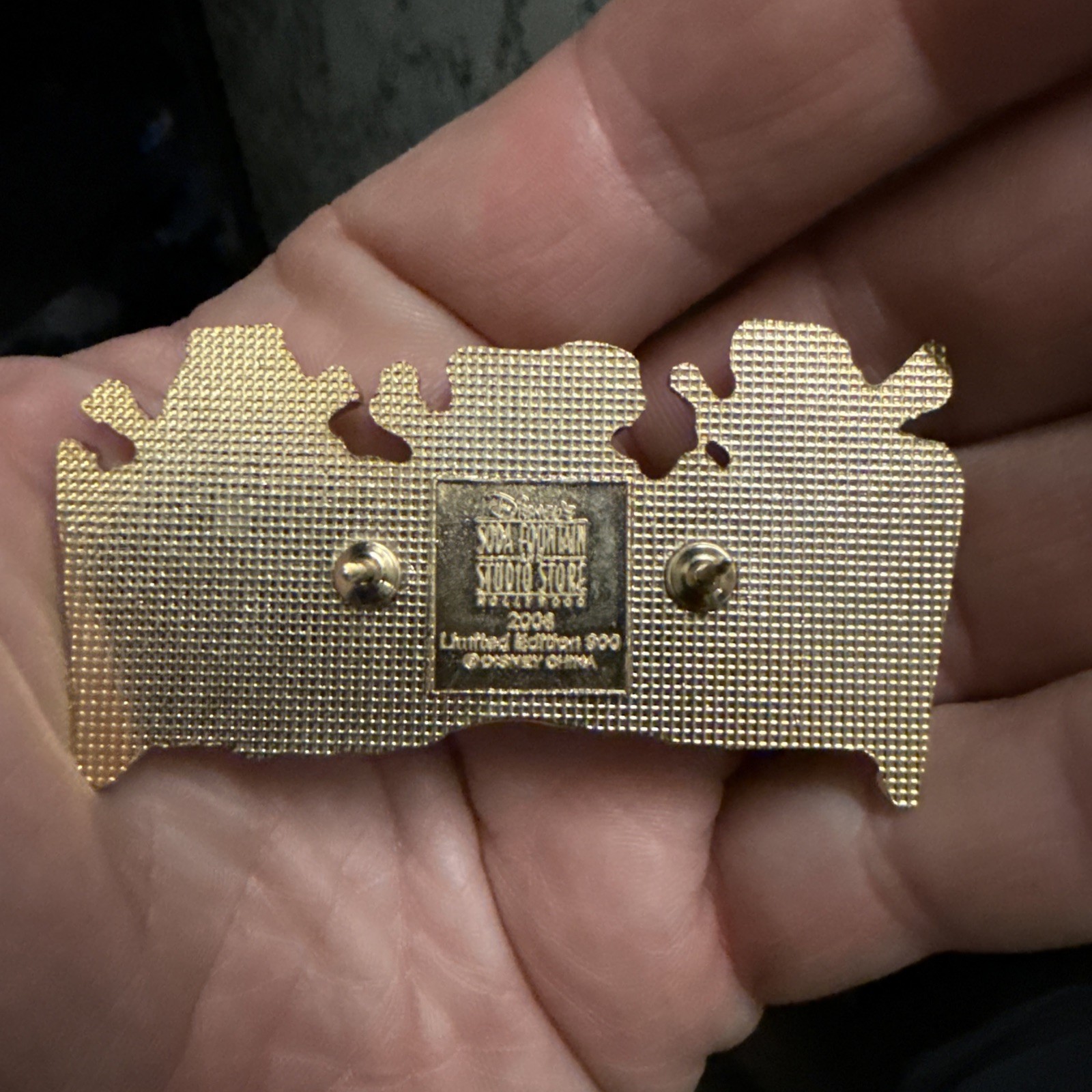 DISNEY DSF PIRATES OF THE CARIBBEAN HAPPY HOLIDAYS 2008 PIRATE SKULLS PIN LE 300