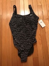 Nike Swim Ladies One Piece Swim Suit Size Large 88