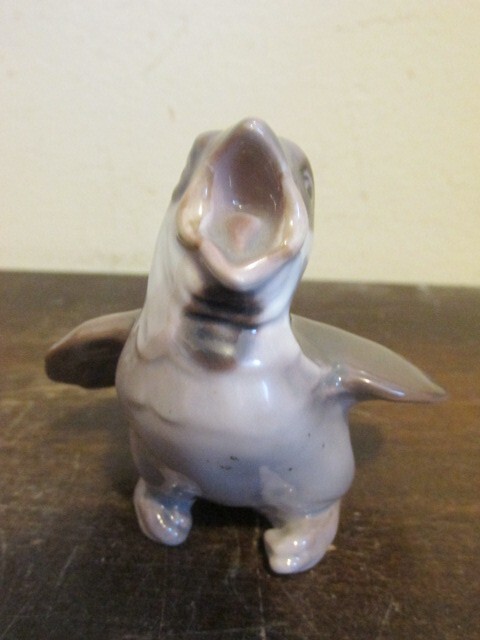 Picture 2 of 7