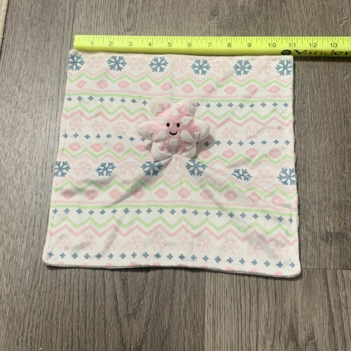 DTU Inc. Lovey Security Blanket Star Flower Or Snowflake? Green