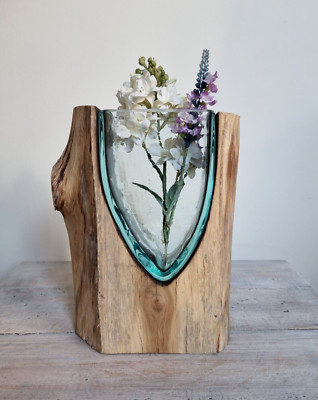 Vase aus geschmolzenem Glas auf Holz V-Form/mundgeblasen/rustikal/Handarbeit