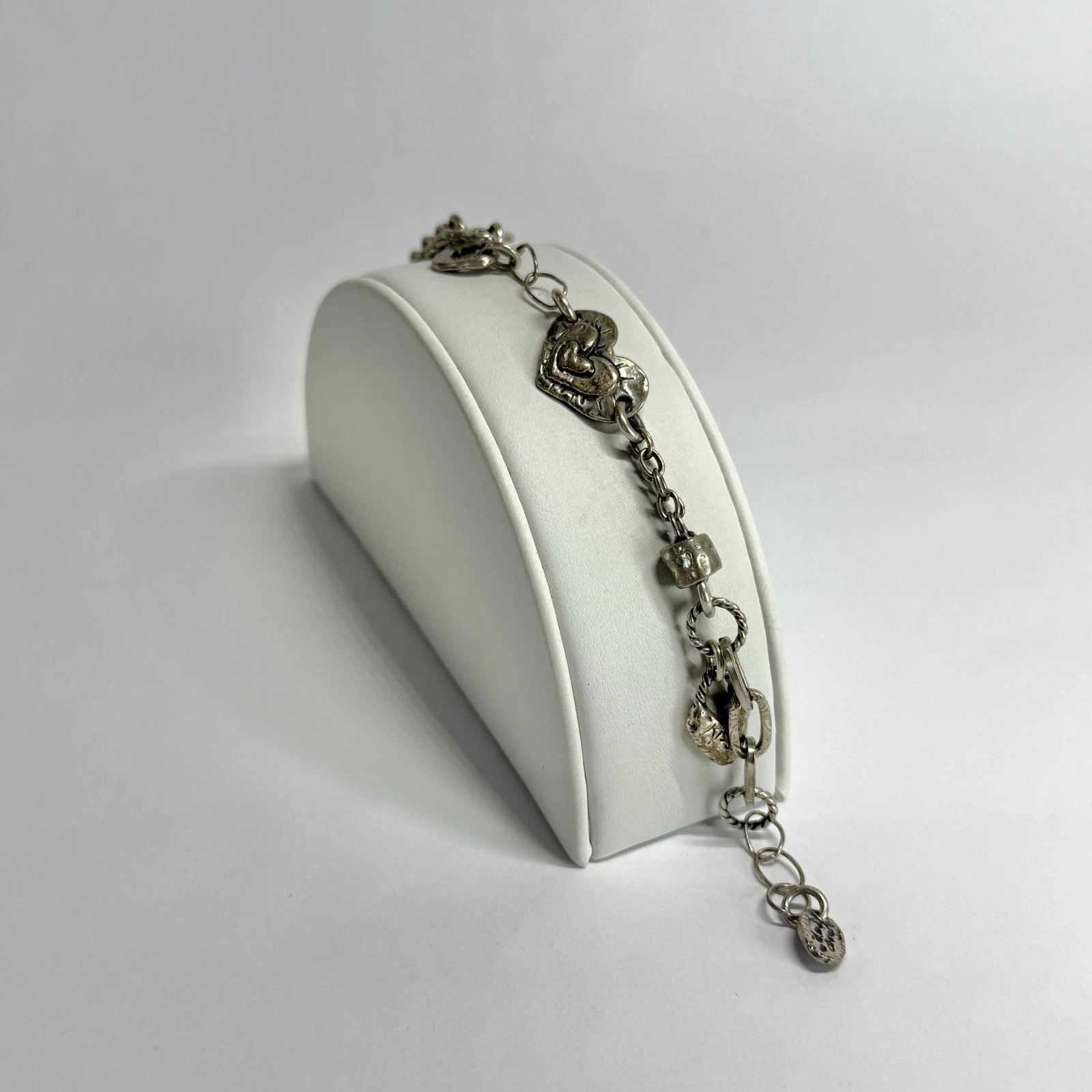 Elegant Dangling Puffy Heart Charms Silver Tone Vintage Bracelet Jewelry N265