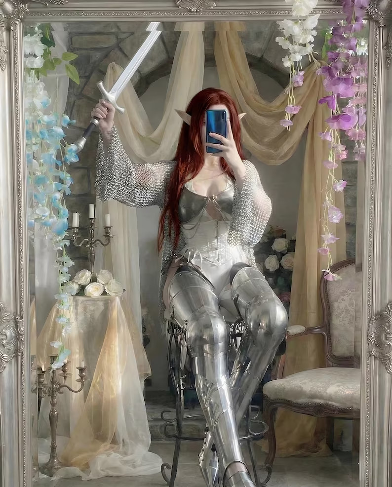 Conjunto de armadura LARP Epic Fantasy para mujer cota de malla protectores de piernas sujetador