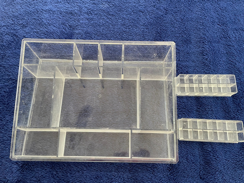 Make-Up Organizer