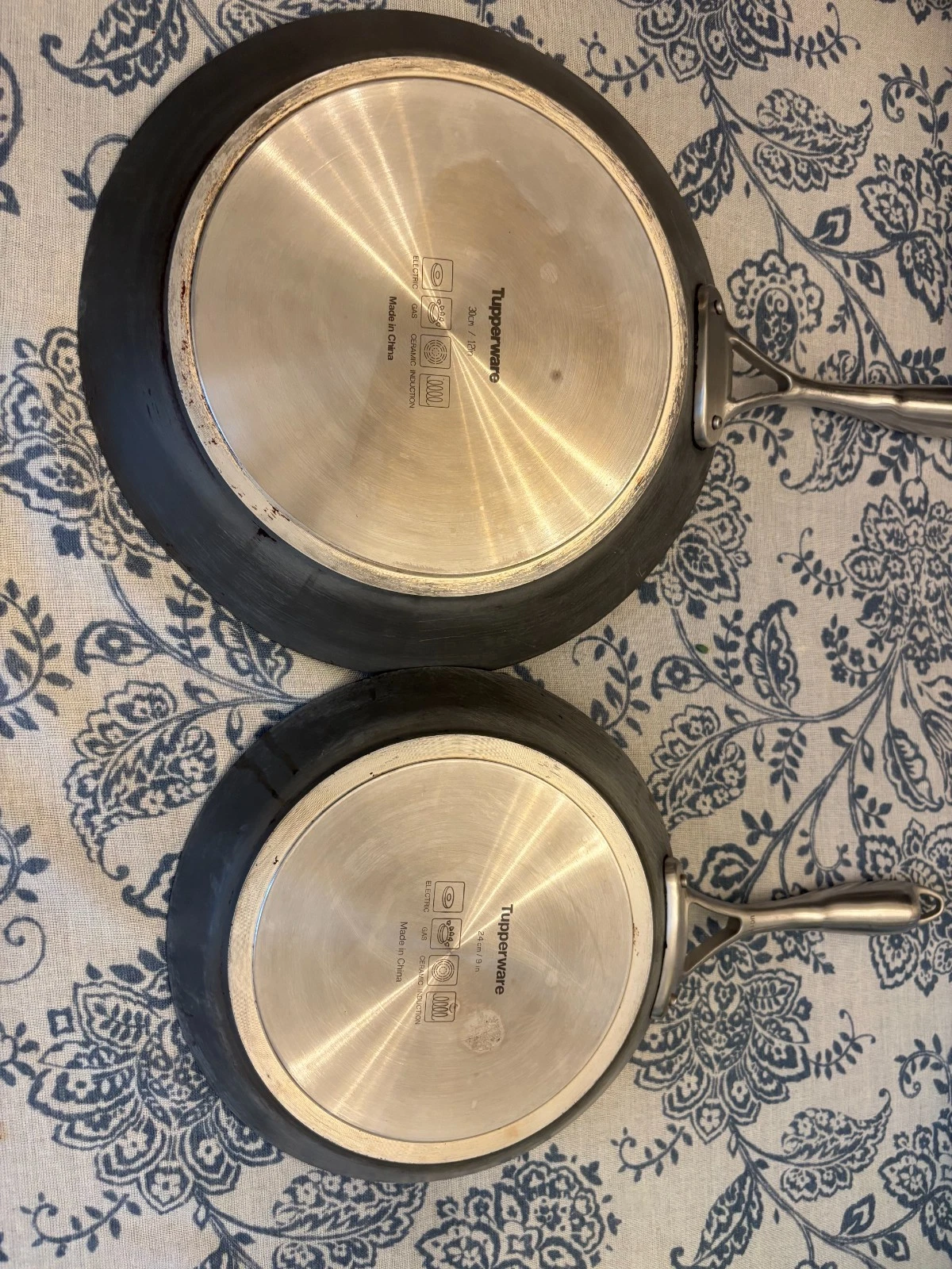 Tupperware Chef Series II Hard Anodized Nonstick Frying Pan Set 9" & 12" inducti