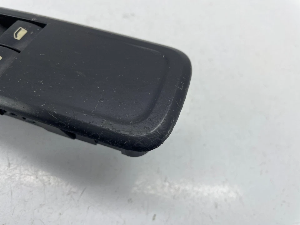 PEUGEOT 308 MK1 INTERRUPTOR DE JANELA FRONTAL CONTROLE DRIVERS DIREITO 96565186XT 2007-2011 - Imagem 2 de 4