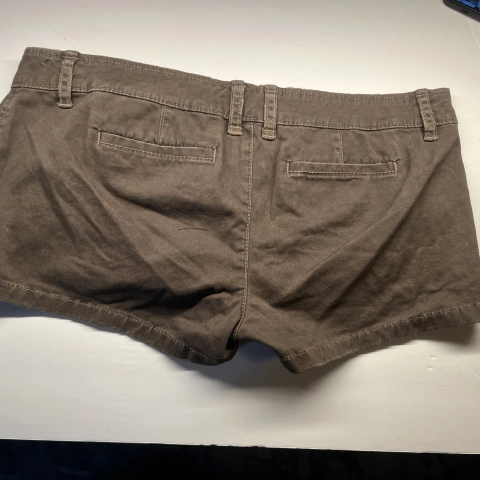 Mini shorts Abercrombie & Fitch feminino Y2k micro cintura baixa tamanho 12 marrom elástico - Imagem 3 de 4