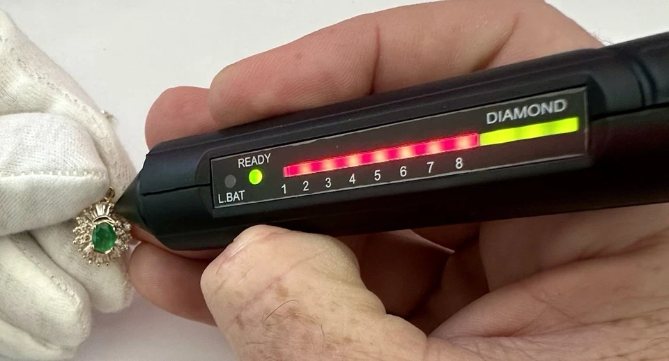 Vintage 1CT Natural Emerald & Diamond Pendant Choker Necklace 14K Yellow Gold - Image 3 of 4