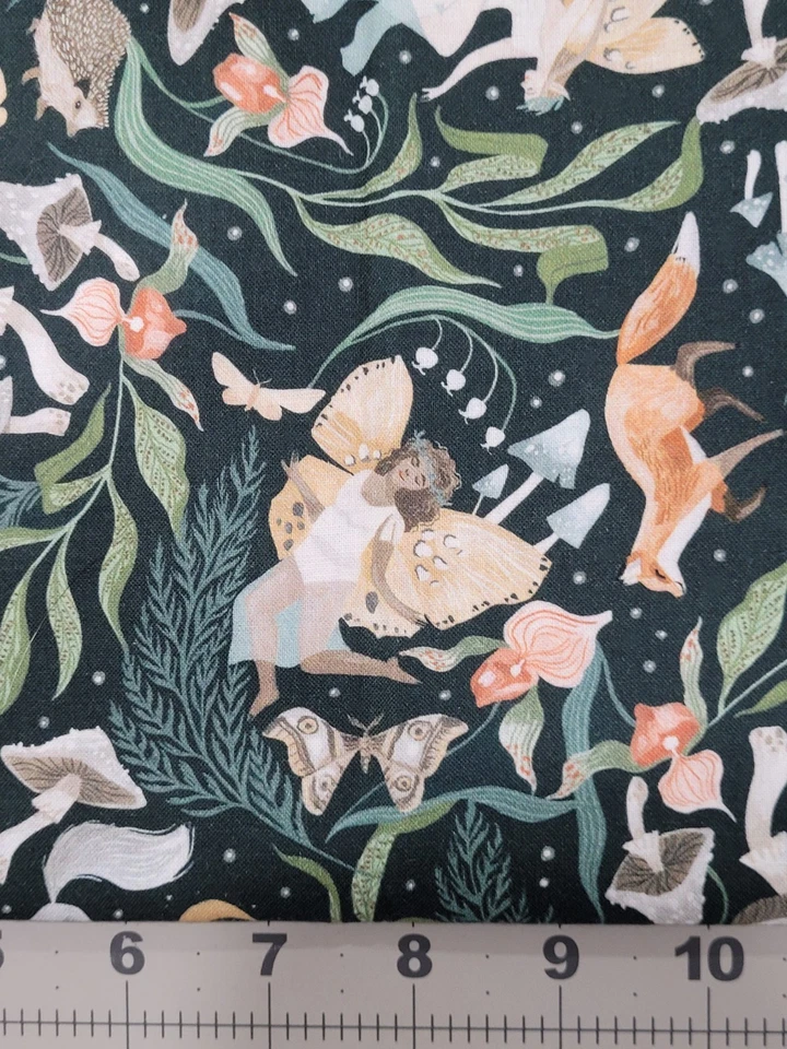 Tela de algodón Rae Ritchie para Dear Stella hadas del bosque, seta en verde oscuro Foto 3 de 4