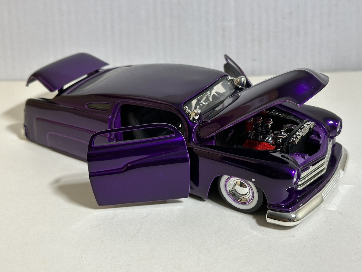 ミニカー 1/18 Mercury Jada Toys Dub City JADA DUB CITY 1951 MERCURY CANDY PURPLE 1:24 DIECAST MODEL CAR NEW