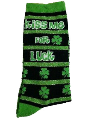 St. Patrick's Day Kiss Me For Luck Women's Novelty Crew Socks - size 9-11 - NWT