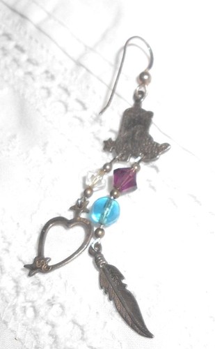 ¡INCREÍBLE DE COLECCIÓN! PENDIENTES BOTAS DE VAQUERO SS CON CORAZÓN DE PLUMA PIEDRAS PÚRPURAS AGUA # 5454 - Imagen 2 de 5