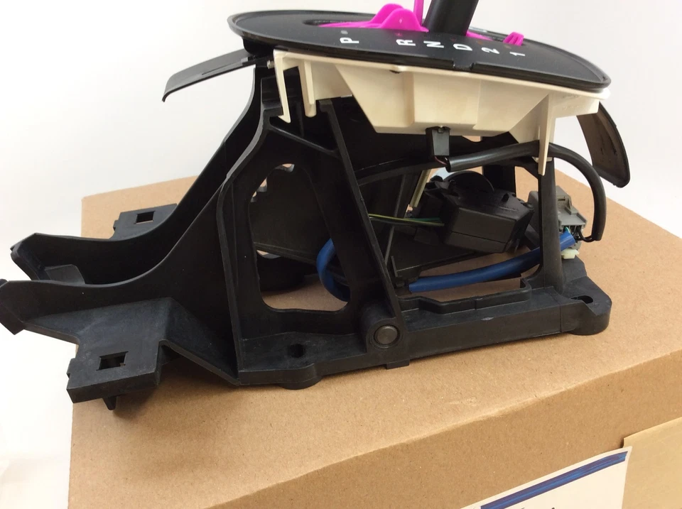 4-скоростной рычаг переключения передач в сборе новый от оригинального производителя для Ford Transit Connect 2009-2013 годов выпуска - Изображение 4 из 4