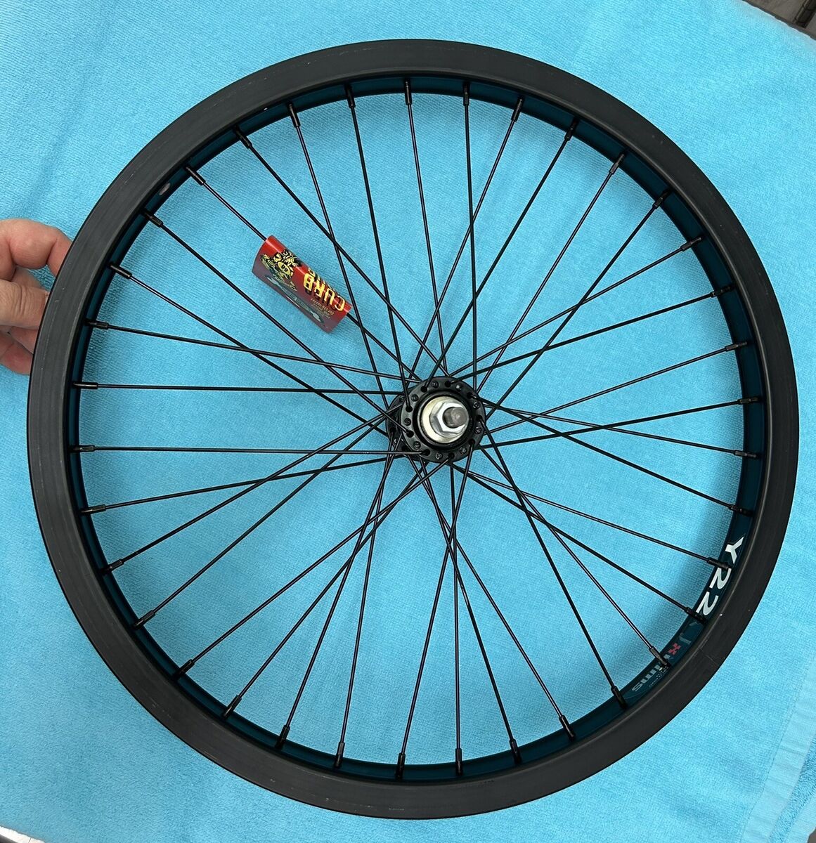 NOS 20” 1.75 BLACK Y22 RIM 36 SPOKE FRONT WHEEL HUTCH MID NOS 20” 1.75 BLACK Y22 RIM 36 SPOKE FRONT WHEEL HUTCH MID