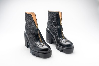 Gucci Matelassé GG Platform Ankle Boots   Size 38   Black Leather