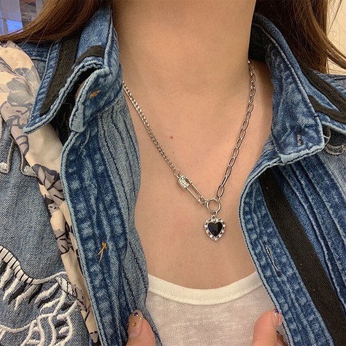 Punk Fashion Black Heart Necklace For Women Chain Heart Pendant Necklace Jewelry - Picture 6 of 6