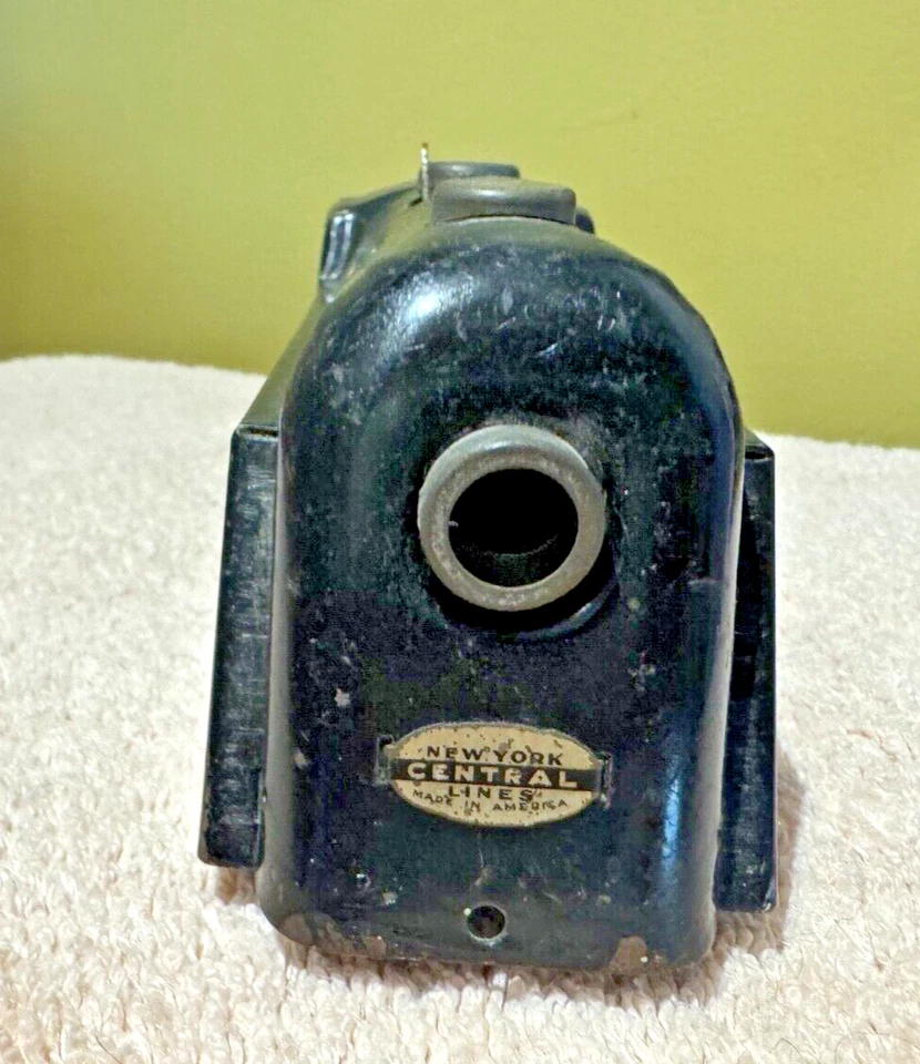 Locomotora de cuerda Marx calibre O Nueva York centro EE. UU. CON LLAVE y coche de Nueva York Foto 3 de 4