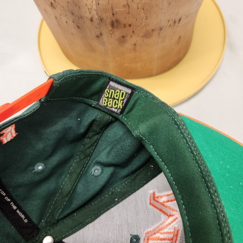 Miami Hurricanes bestickte Druckknopflasche Mütze oben auf der Welt 90er Jahre Block - Bild 7 von 7