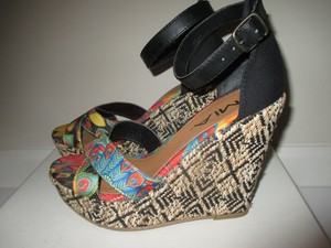 mia wedge sandals