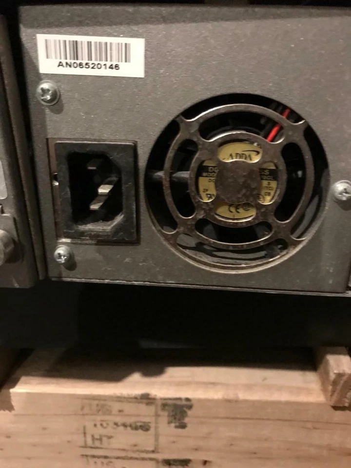 Juniper Networks J-series Services Router J4300 - router - Image 3 of 3