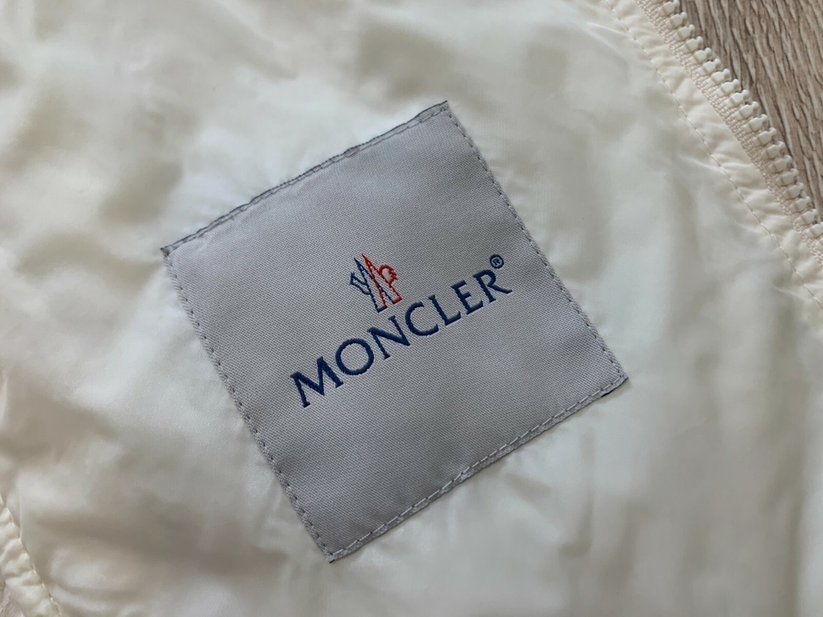 MONCLER Dフレムサンクラス ML0198 45E Auth MONCLER MARGUERITE Perforated Jacket CoatGiubbotto | eBay