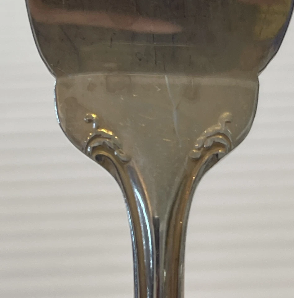 64 piezas Reed & Barton French Chippendale cubiertos servicio 12 + extras Foto 3 de 4