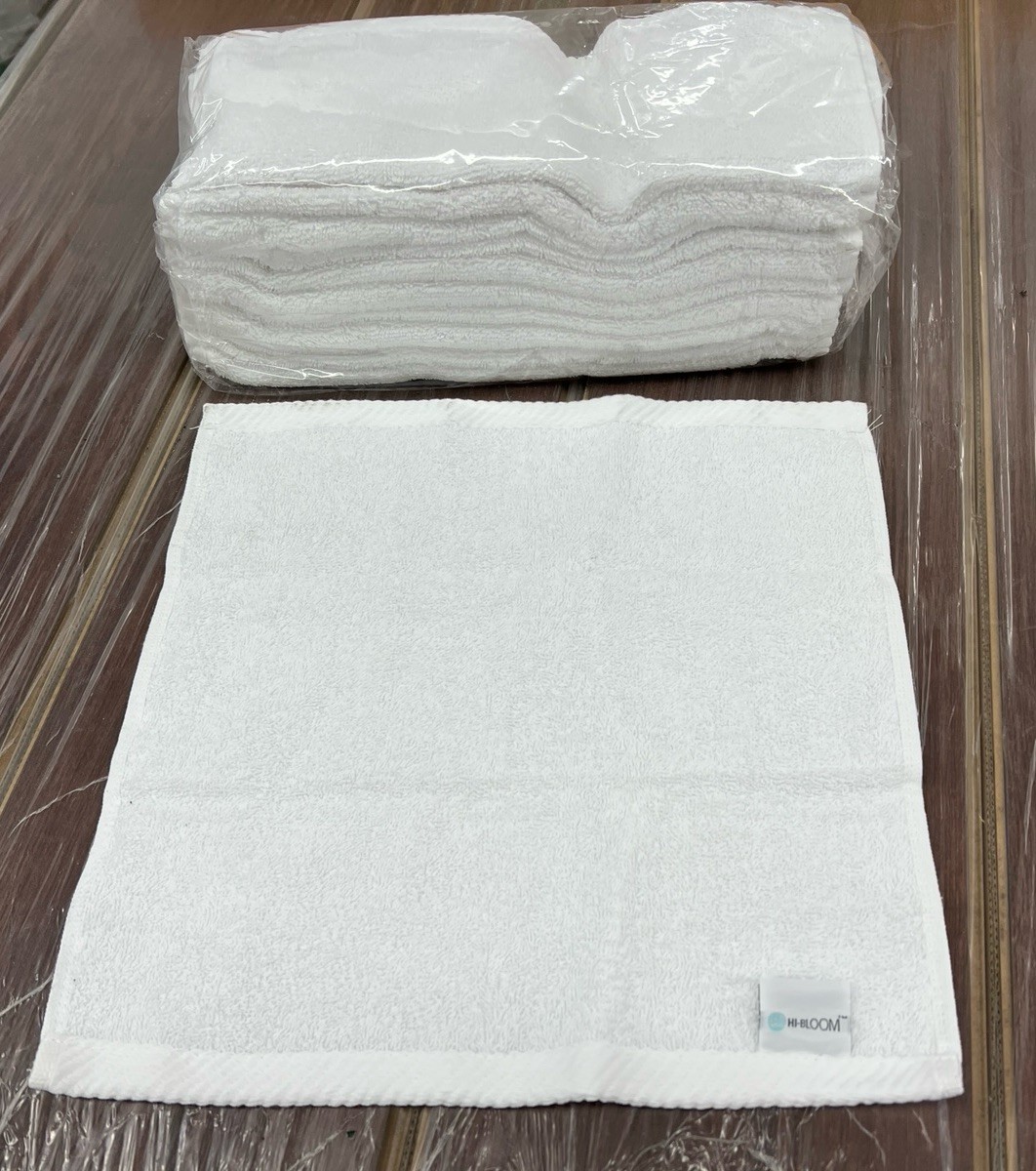 BaSaTex Lot De 10 Serviettes Invités 30x50 Cm – 100% Coton Doux & Absorbant, Qualité Premium Blanc