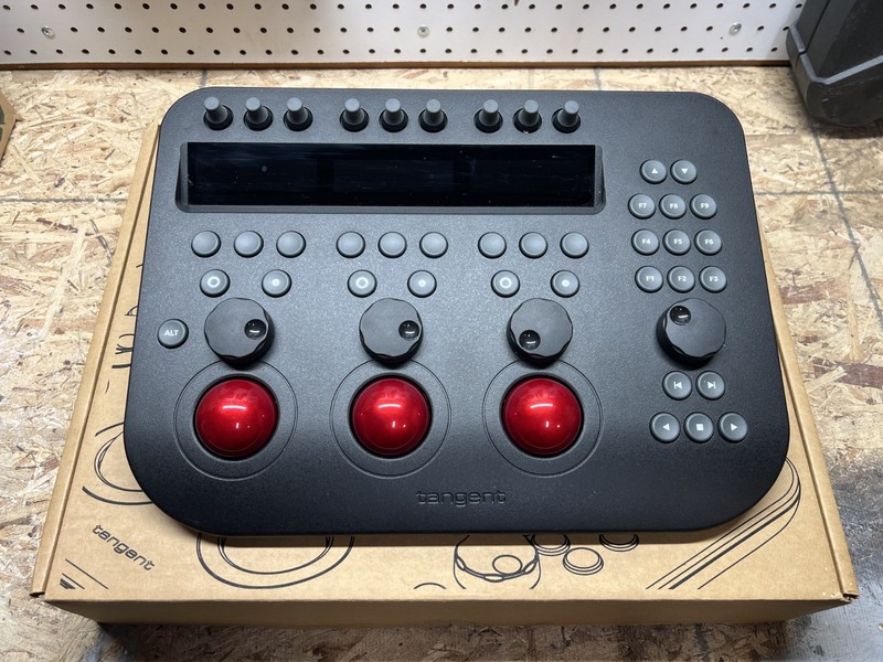 Tangent Wave2 Panel in original box - color correction / video production