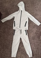 2 Piece Dynamic Fleece For Boys Old Navy Size 8 Small Stain On Pants. see Photos