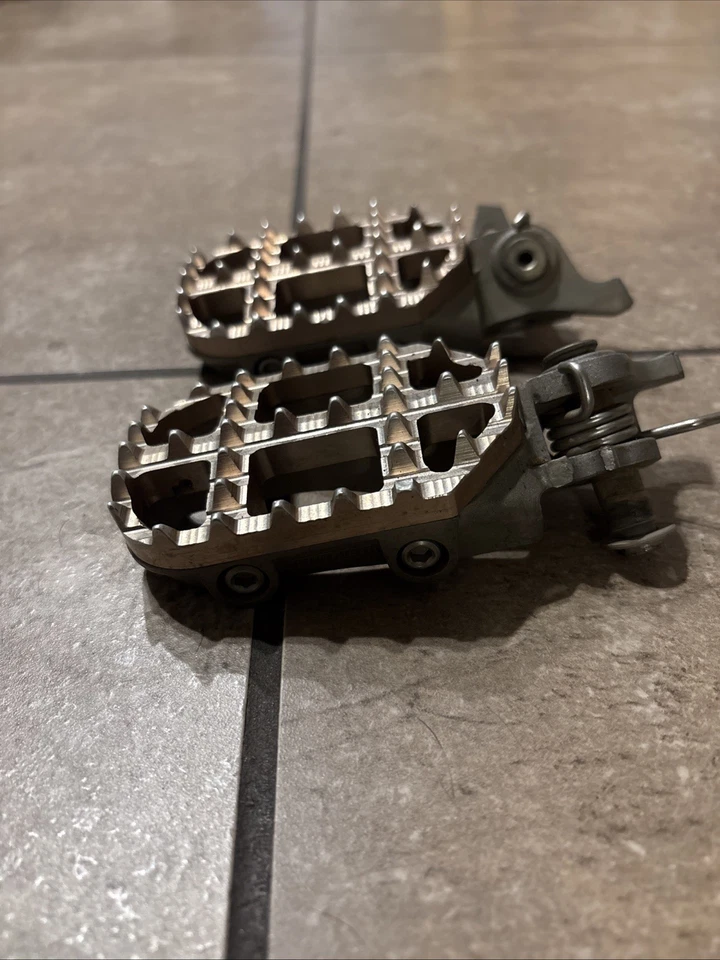 2004-2016 Honda Crf250r ProTaper 2.3 Platform Billet Footpegs Foot Pegs Rest - Image 3 of 4