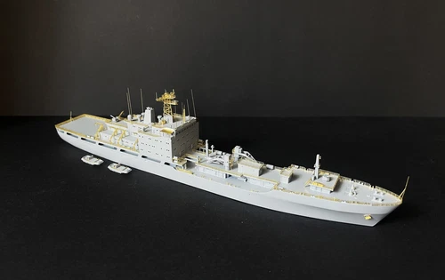 EVMODEL S121 1/700 Type 904 General Stores Issue Ship(DaYun Class) Model Kit - Bild 4 von 8