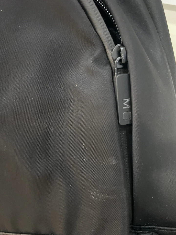 Mochila Moleskine para portátil negra de viaje de negocios Foto 2 de 4