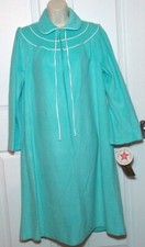 Vintage New NWT Gerry California size M Turquoise Fleece 1/2 Zip Robe House Coat