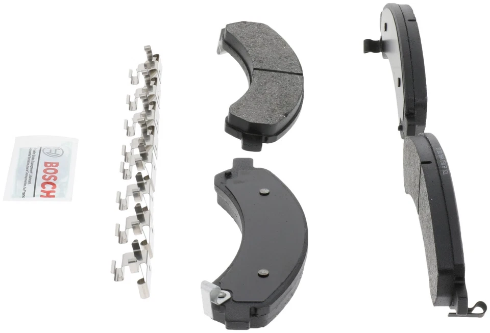 Pastillas de freno traseras de cerámica Bosch con herrajes para Chevrolet Express 3500 2003-2008 Foto 2 de 4