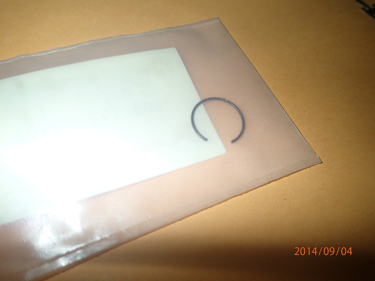 VINTAGE NOS HONDA OEM #90551-ZE1-000, PISTON PIN CLIP (18MM