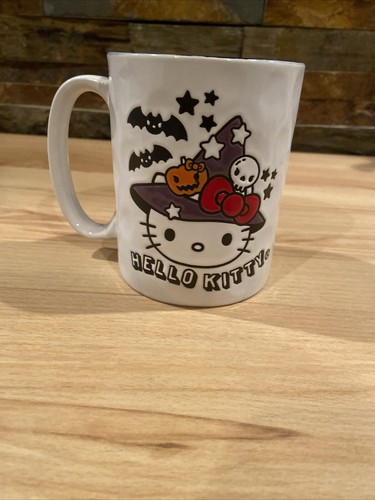 Sanrio Hello Kitty Halloween Ceramic Mug Cup 17 Oz Witch Pumpkin Bats Skull