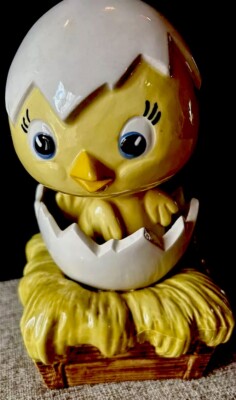 Vtg Ceramic Chick Music Box W/Hatching Chick Theme,1980 s Adorable, Duncan